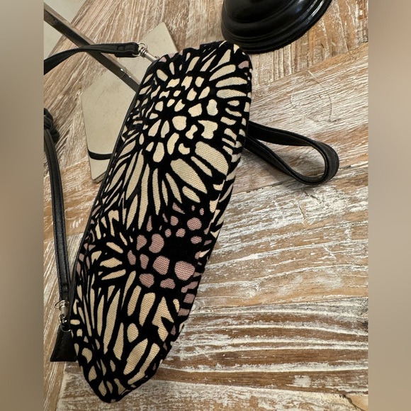 RELIC 🎁 BRAND COLLECTION 🎁 Canvas Sunflower Design with Black Velvet Flocking 🎁 - Picture 5 of 9